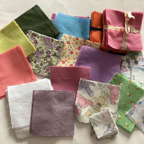 A Bundle Of 5" Inch Fabric Squares Charm Pack An Assortment of Colors & Prints - Picture 1 of 10